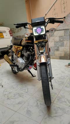 Honda CG 125 Gold Edition 2024