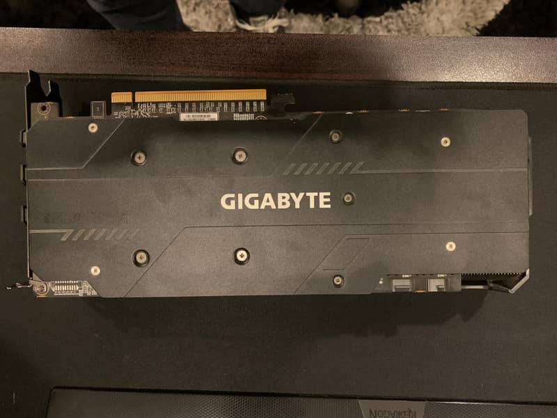 Gigabyte OC RX 5700 XT (with box and in great condition) 4