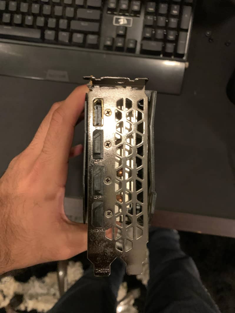Gigabyte OC RX 5700 XT (with box and in great condition) 5