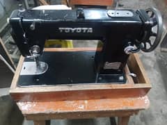 TOYOTA SEWING  MACHINE