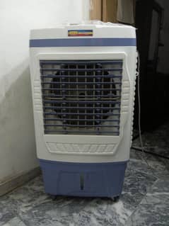 new coller for sale  with chemical bottles and no any issue
