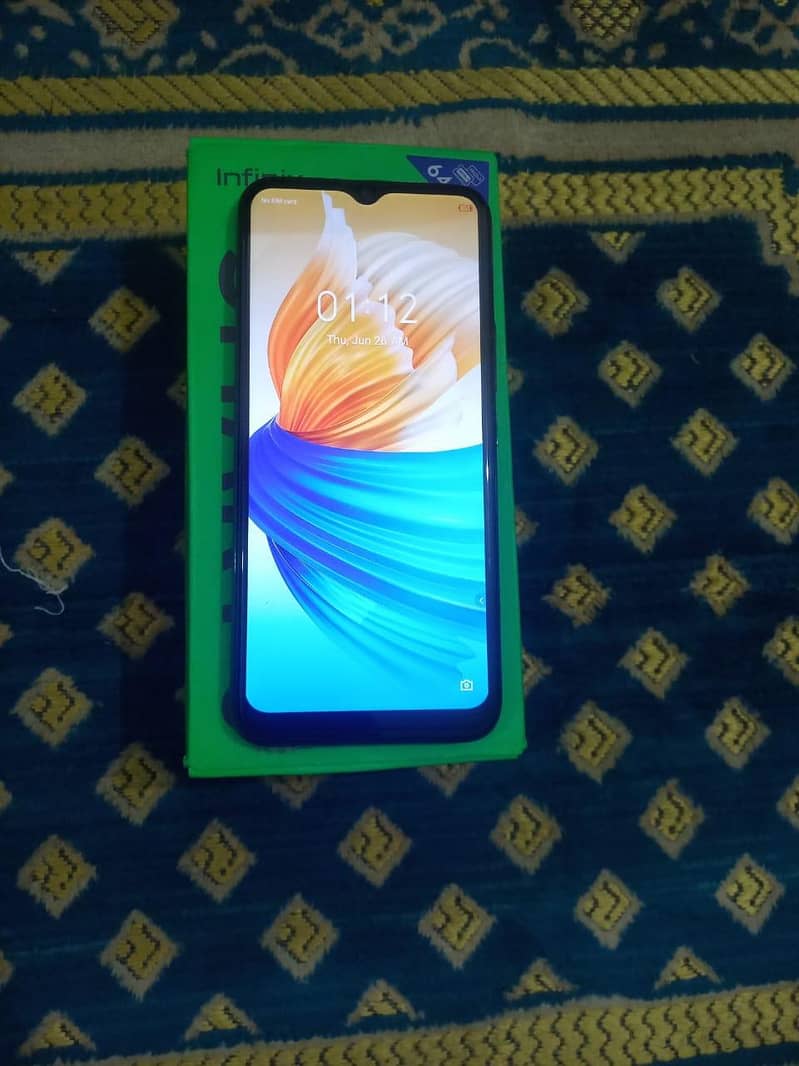 Infinix smart 6 3gp 64 gp all ok h condition 10by 10 h  with box 2