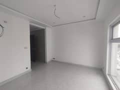 Luxury Studio Apartment For Sale In Park House Apartments, Gulberg Lahore!