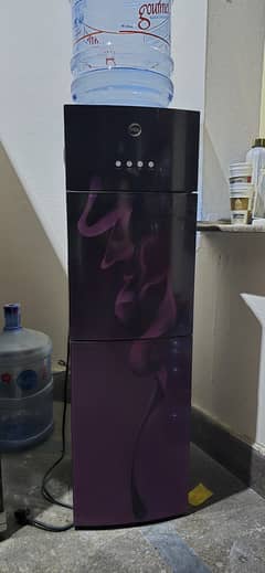 PEL 525 curved glassdoor water dispenser