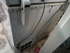 Dawlance chest freezer