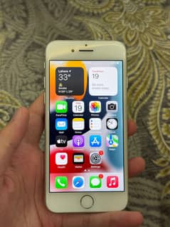 EXCHANGE I PHONE 7 WATER PACK WITH BOX