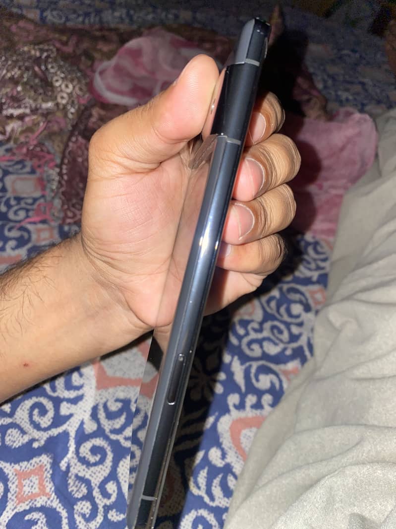 Iphone 11pro max 6