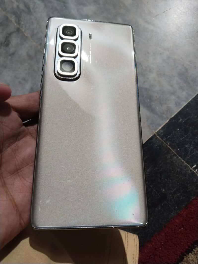 Infinix hot50pro plus all ok no any problem with box 1