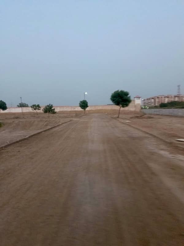 240 Square Yard Plot LEASED PLOT For Sale In PIR AHMED ZAMAN (On BANK LOAN) 3