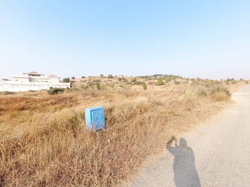 Highly-Desirable Residential Plot Available In Engineers Coop Housing - Block M For sale 9