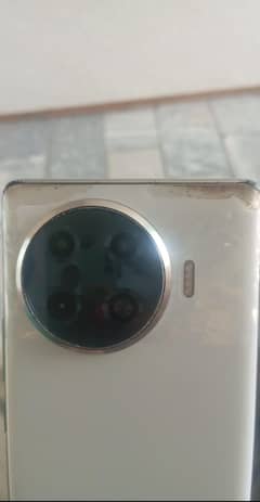 Tecno Spark 20 pro+