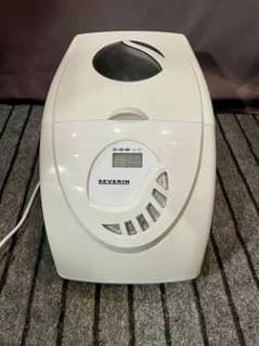 severin fresh homemade bread machine, non stick pan, 12 programs,