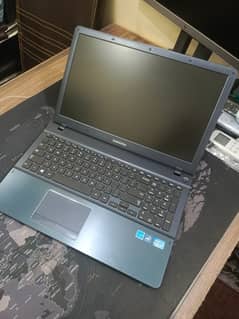 Samsung Notebook 470R Smart Laptop Core i7 3rd Gen 8GB Ram 500GB HDD