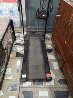 Treadmil for sale automatic electric with all functions working