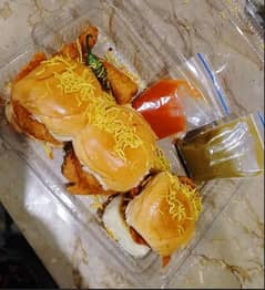 Vada pav/Momos/Pizza/Food/Fresh food/ Eating food/ yummy/