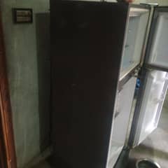 waves fridge medium size for sale in just 27k