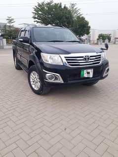 Toyota Vigo chap December 2014 register 2015 first Oner