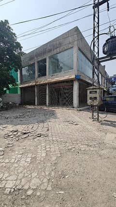 1500SQFT CORNER GROUND FLOOR HALL ON MAIN ROAD NEAR KHOKHER CHOWK FOR RENT