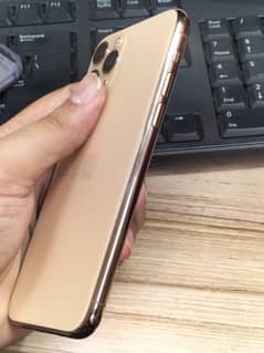 11 pro Exchange possible battery health 100 % True tone face id ok