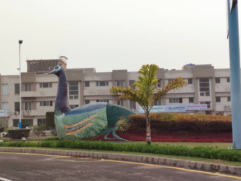 5 Marla plot with complete dues paid, ideally situated in the builder location of Eastern Block, Bahria Orchard Lahore. 36