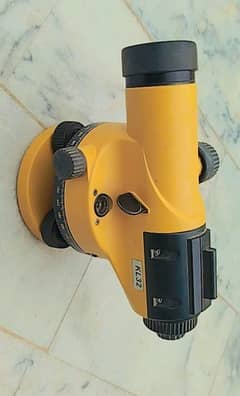 Auto level machine