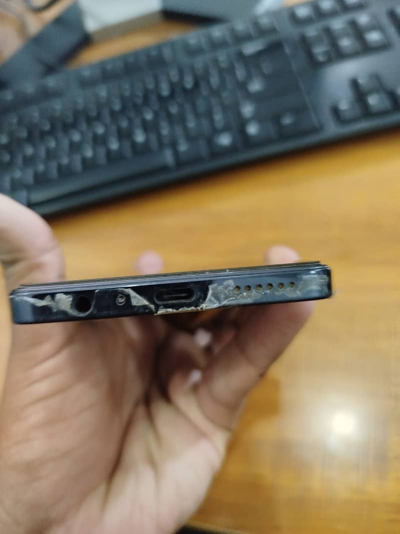 techno camon20 10/10 8+8/256 no any fault exchange with i phone. 6