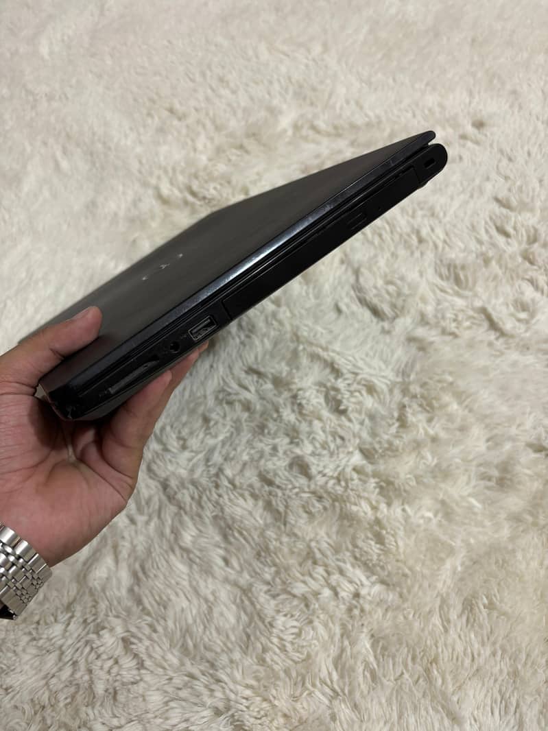 Dell Core i7 7th Gen 8GB DDR4/500GB with 4GB graphics strong working 3