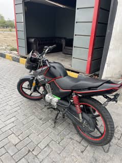 YBR 125 for sale in Lahore