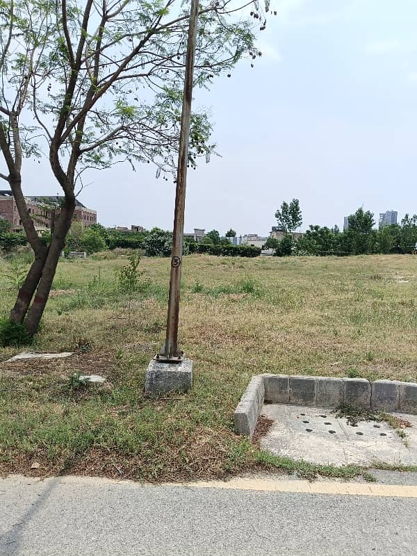 Front Back Open With Extra Land Plot 50*105 Size 0