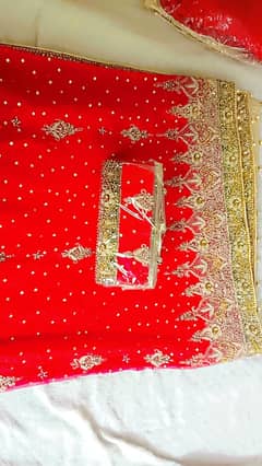 lehnga with poch and sandles