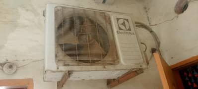 AC