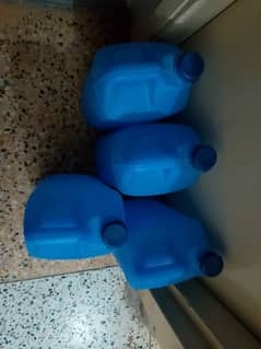 New 10 litter 4 bottles only in 1000