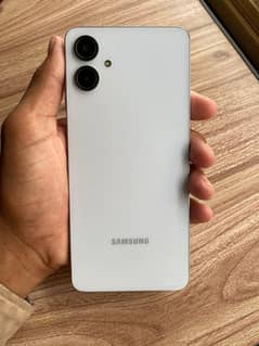 samsung galaxy A06 with box
