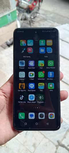 Infinix hot 12 Play