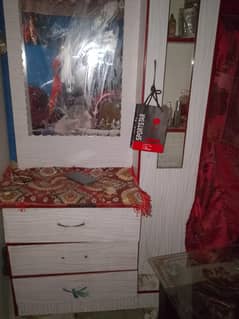 Table, dressing table , divider
