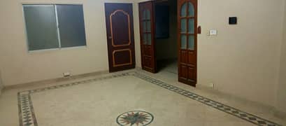 70000. rent al Rehman appatement 4 floor westopen 3 bed dd flat rent iftikhar estate