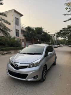 Toyota Vitz F 1.0 Push start
