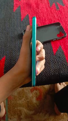 A little used screen is broke a small piece