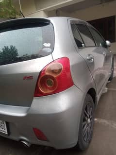 Toyota Vitz RS