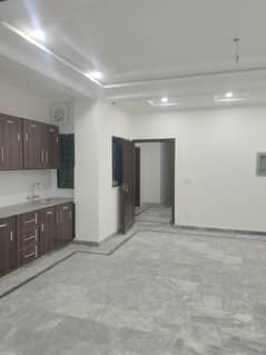1200 sqft Office available for rent