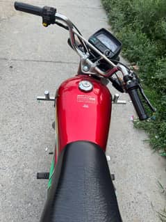 Honda CD 70 . . model 2022