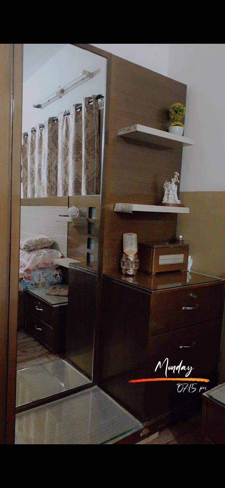 bed with side tables and dressing table 2