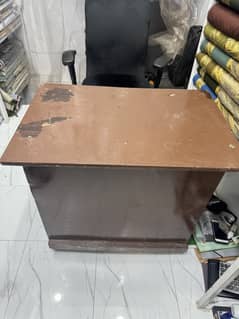 Office table / furniture for sale