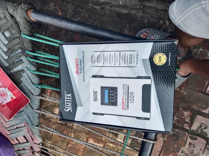 SIMTEK MPPT CHARGE CONTROLLER 100AMP 12/24V 170V 2