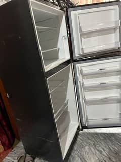 Dawalance ka brand new freezer 1 year used only