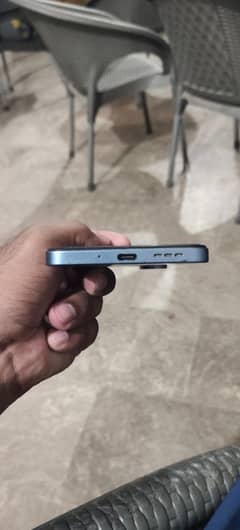 redmi 13c all is okay 10/10 daba charger available 6/128
