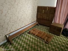 bed wooden