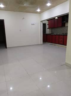 4 bed drawing lounge commercial space for rent marble flooring 24 hours water and electricity separate gate and meters