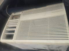 1 ton window AC