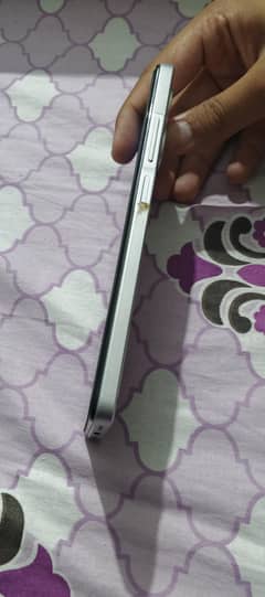 Infinix hot 30 ram 8+8 memory 128